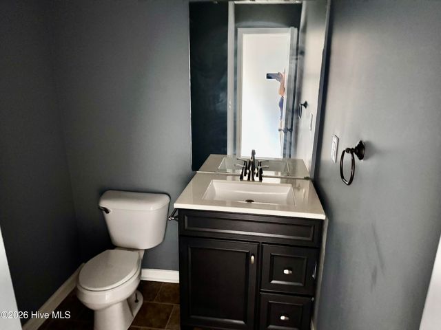 1205 Cross Creek Circle B-6, Greenville, NC 27834