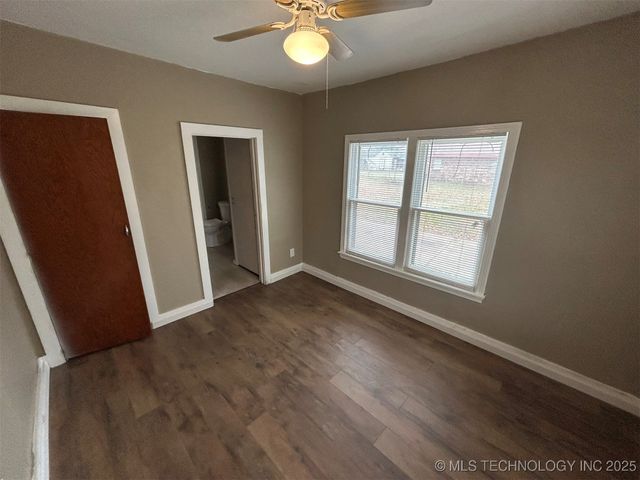 3027 W Cameron Street, Tulsa, OK 74127