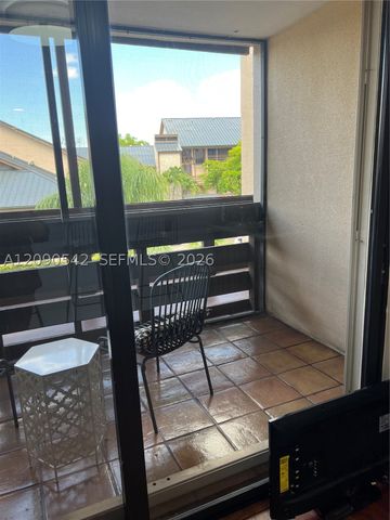 141 SW 96th Ter 305, Plantation, FL 33324