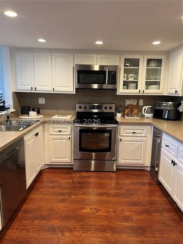 141 SW 96th Ter 305, Plantation, FL 33324