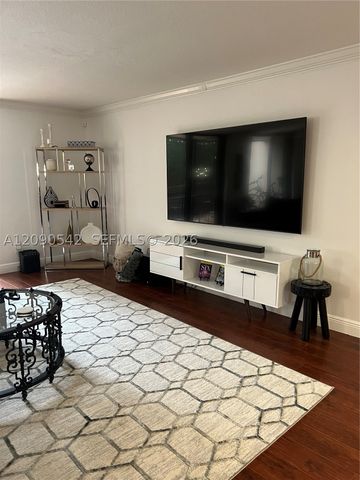 141 SW 96th Ter 305, Plantation, FL 33324