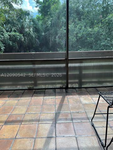 141 SW 96th Ter 305, Plantation, FL 33324