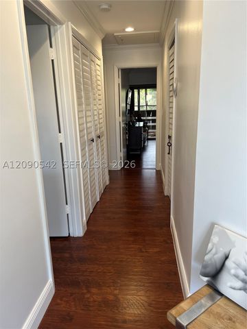 141 SW 96th Ter 305, Plantation, FL 33324