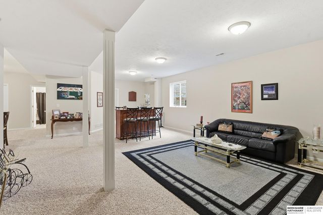 3510 N 124th Street, Omaha, NE 68164