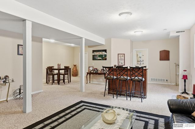 3510 N 124th Street, Omaha, NE 68164