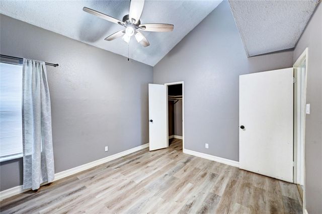 12900 Walden Road 6, Montgomery, TX 77356