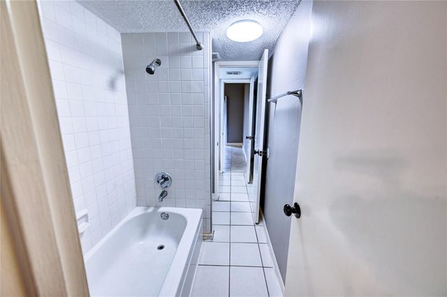 12900 Walden Road 6, Montgomery, TX 77356