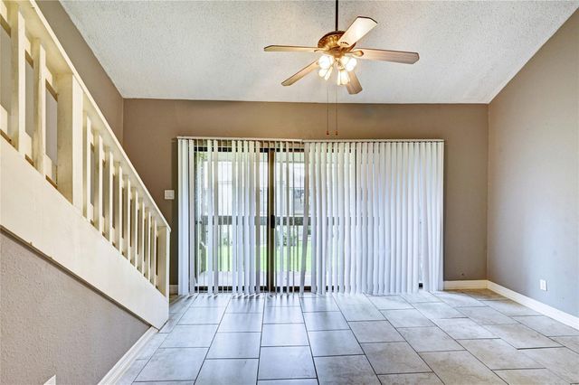 12900 Walden Road 6, Montgomery, TX 77356