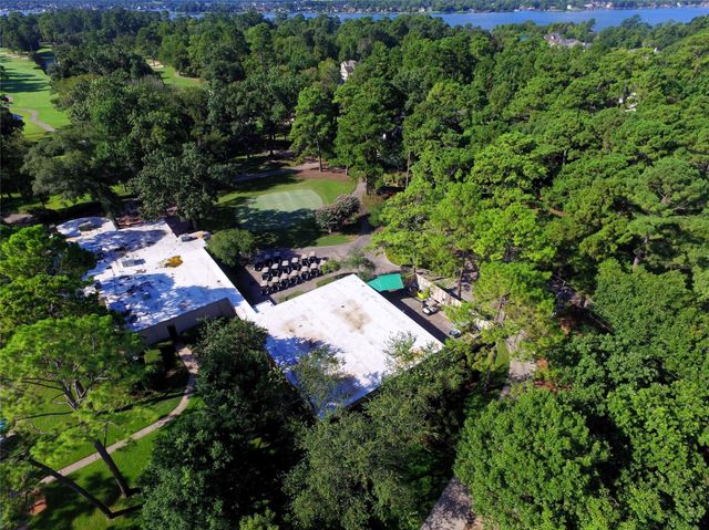 12900 Walden Road 6, Montgomery, TX 77356