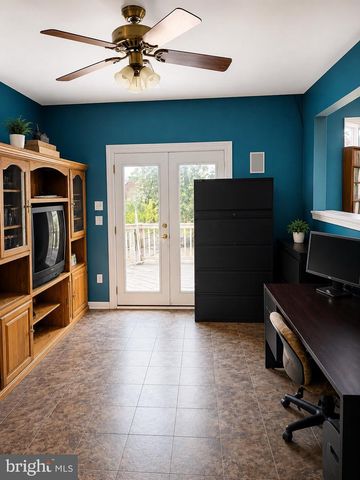 7 HAWTHORN WAY, Clayton, NJ 08312