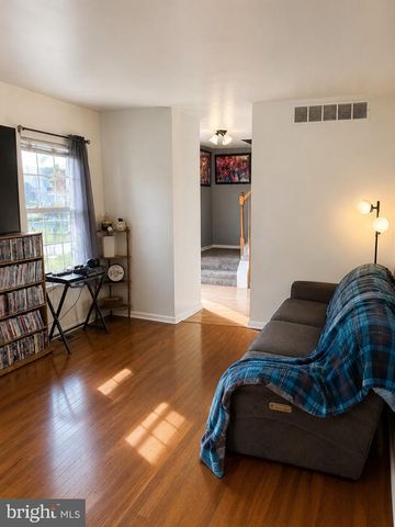 7 HAWTHORN WAY, Clayton, NJ 08312
