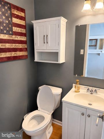 7 HAWTHORN WAY, Clayton, NJ 08312