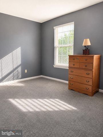 7 HAWTHORN WAY, Clayton, NJ 08312
