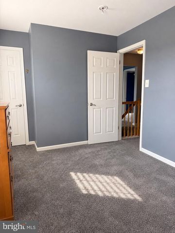 7 HAWTHORN WAY, Clayton, NJ 08312
