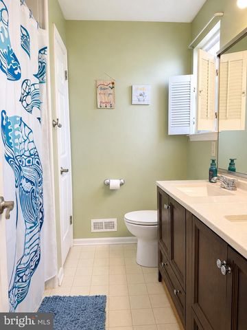 7 HAWTHORN WAY, Clayton, NJ 08312