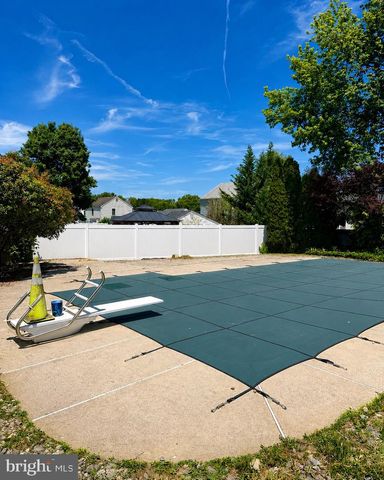 7 HAWTHORN WAY, Clayton, NJ 08312