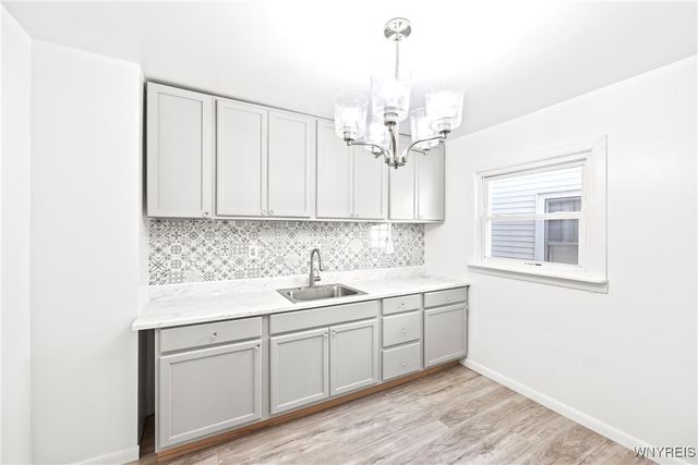 31 Chadduck Avenue, Buffalo, NY 14207