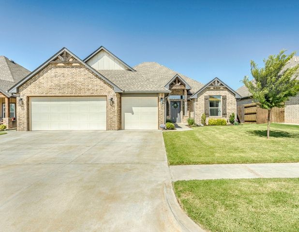 4725 MUSTANG PARK Boulevard, Mustang, OK 73064