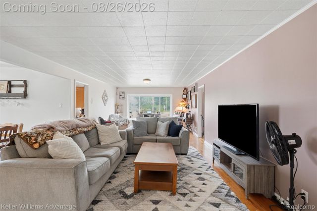 23589 Van Born Road, Taylor, MI 48180