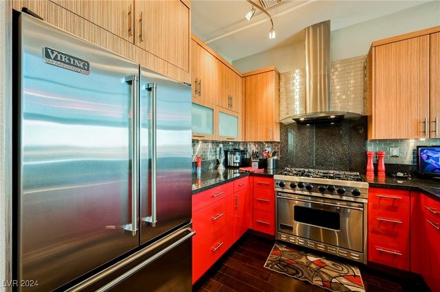 11441 Allerton Park Drive 214, Las Vegas, NV 89135