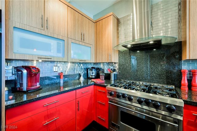 11441 Allerton Park Drive 214, Las Vegas, NV 89135