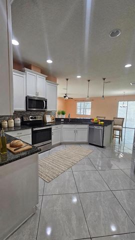 11114 HARTFORD FERN DRIVE, Riverview, FL 33569