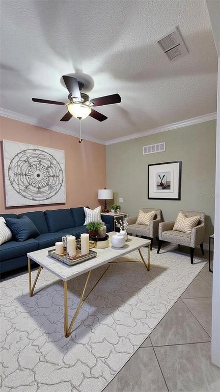 Image 8 of property listing at 11114 HARTFORD FERN DRIVE, Riverview, FL 33569