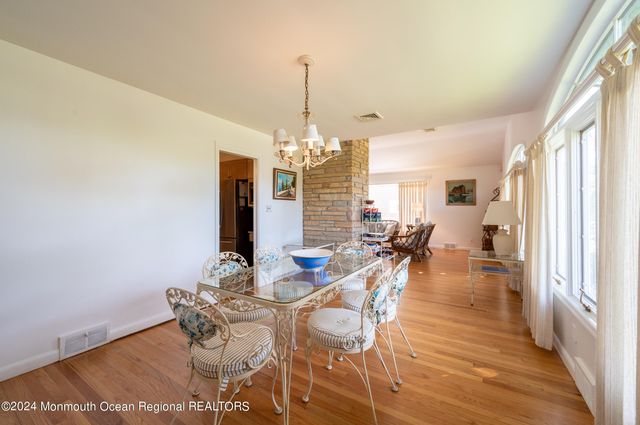 10 Seawood Way, Spring Lake, NJ 07762