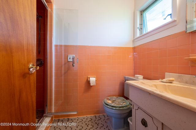 10 Seawood Way, Spring Lake, NJ 07762