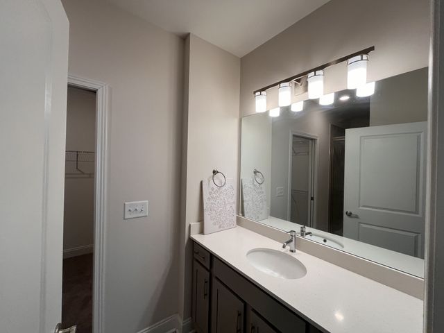 1021 Vida Way Apt 101, Nolensville, TN 37135