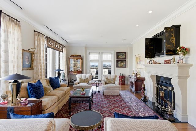 2 Laurens Street 3 E, Charleston, SC 29401