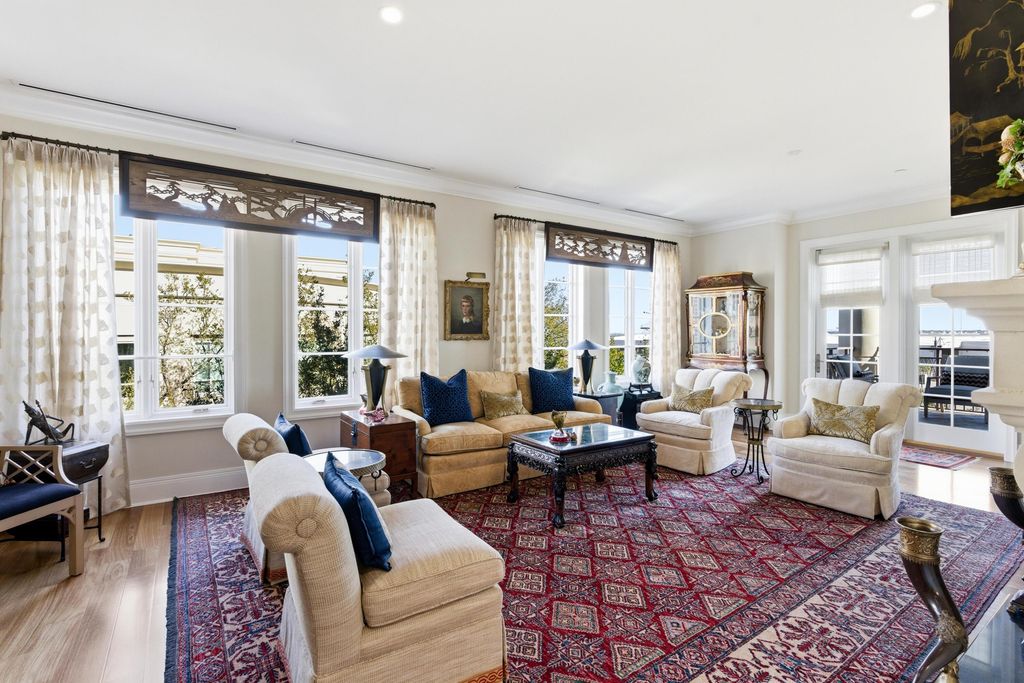 Image 1 of property listing at 2 Laurens Street 3 E, Charleston, SC 29401