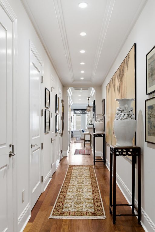 Image 12 of property listing at 2 Laurens Street 3 E, Charleston, SC 29401