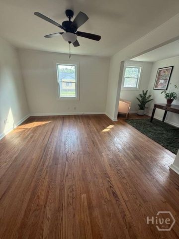 201 Lawton Avenue, Savannah, GA 31404