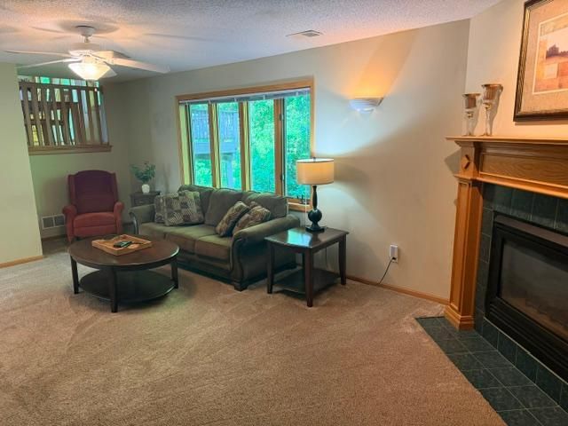 9487 Winslow N, Maple Grove, MN 55311