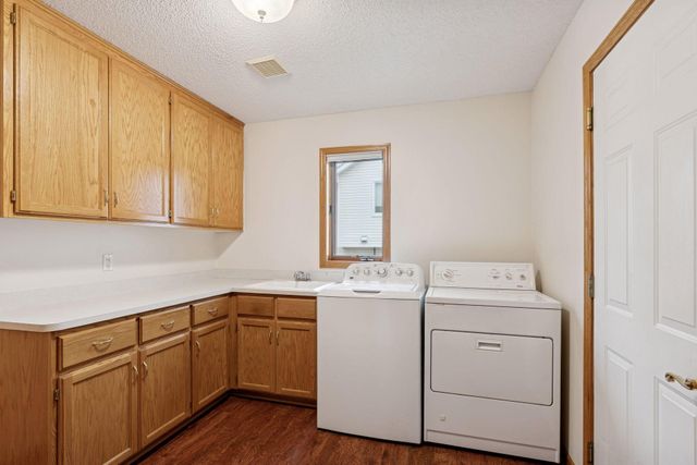 9487 Winslow N, Maple Grove, MN 55311