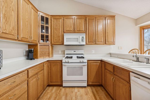 9487 Winslow N, Maple Grove, MN 55311