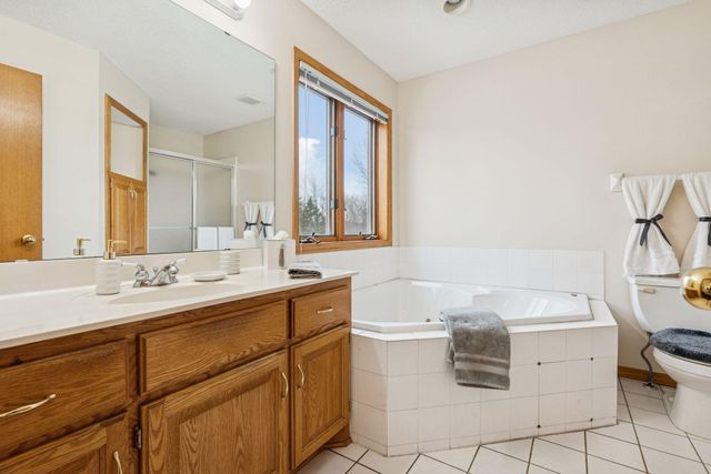 9487 Winslow N, Maple Grove, MN 55311