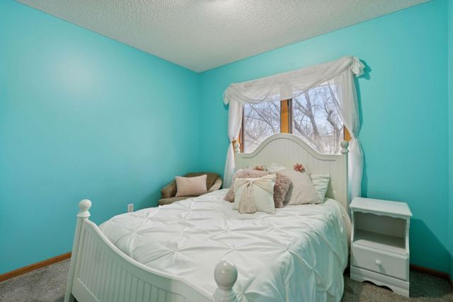 9487 Winslow N, Maple Grove, MN 55311