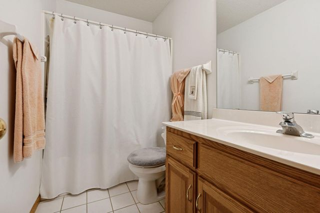9487 Winslow N, Maple Grove, MN 55311