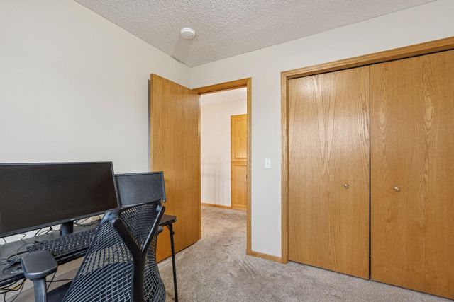 9487 Winslow N, Maple Grove, MN 55311