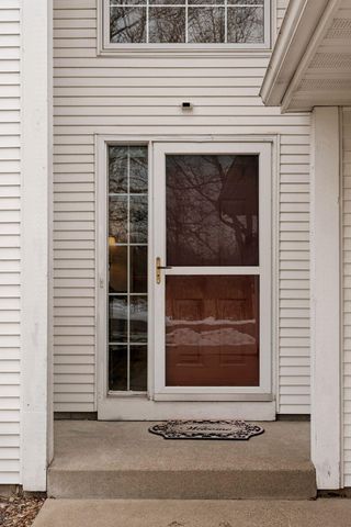9487 Winslow N, Maple Grove, MN 55311