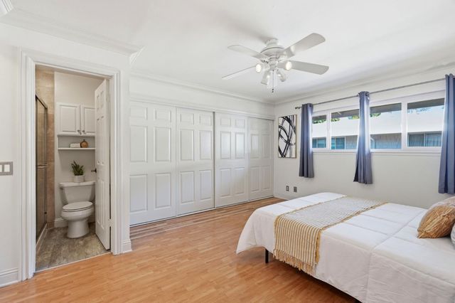 500 W Middlefield Road 20, Mountain View, CA 94043