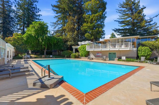 500 W Middlefield Road 20, Mountain View, CA 94043