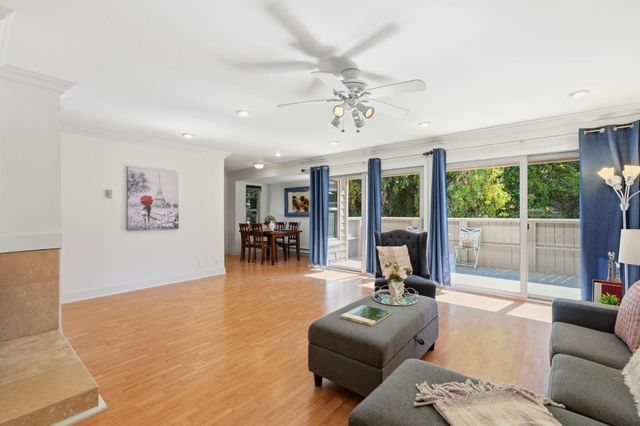 500 W Middlefield Road 20, Mountain View, CA 94043