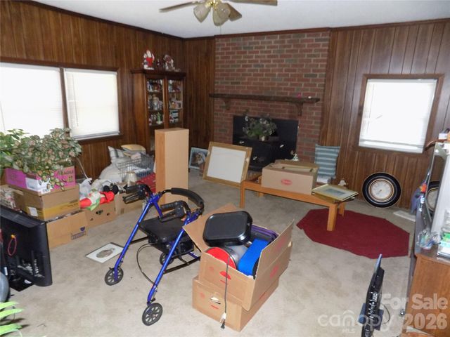 340 S Vine Street, Gastonia, NC 28052
