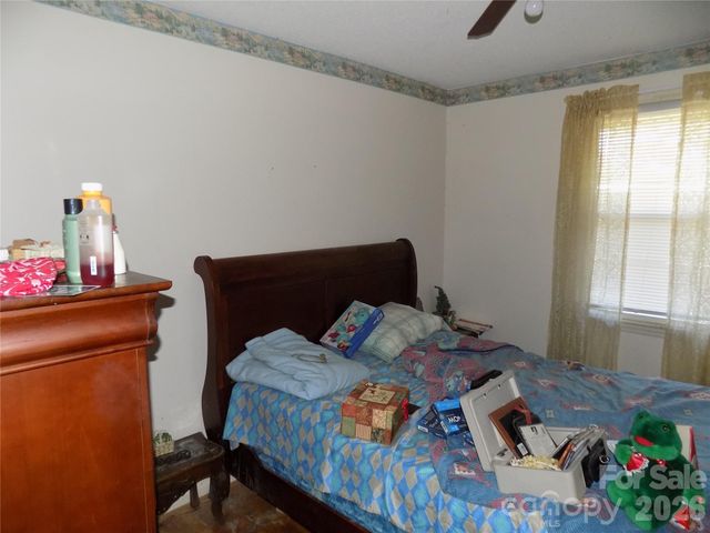 340 S Vine Street, Gastonia, NC 28052