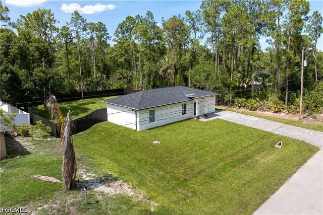 1055 Asther ST E, Lehigh Acres, FL 33974
