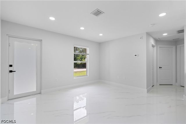 1055 Asther ST E, Lehigh Acres, FL 33974
