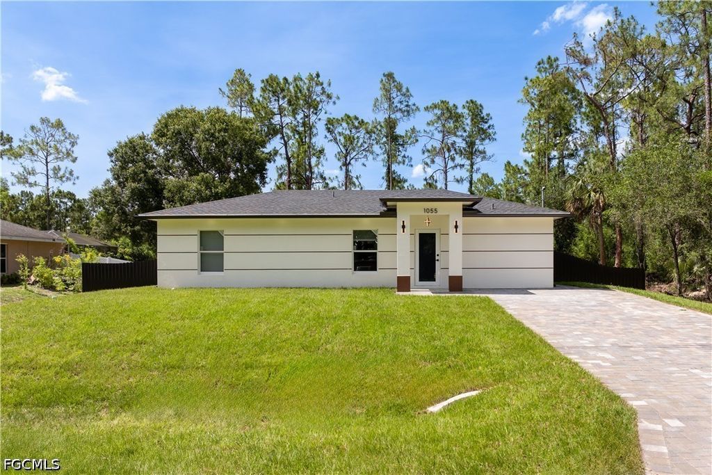 1055 Asther ST E, Lehigh Acres, FL 33974